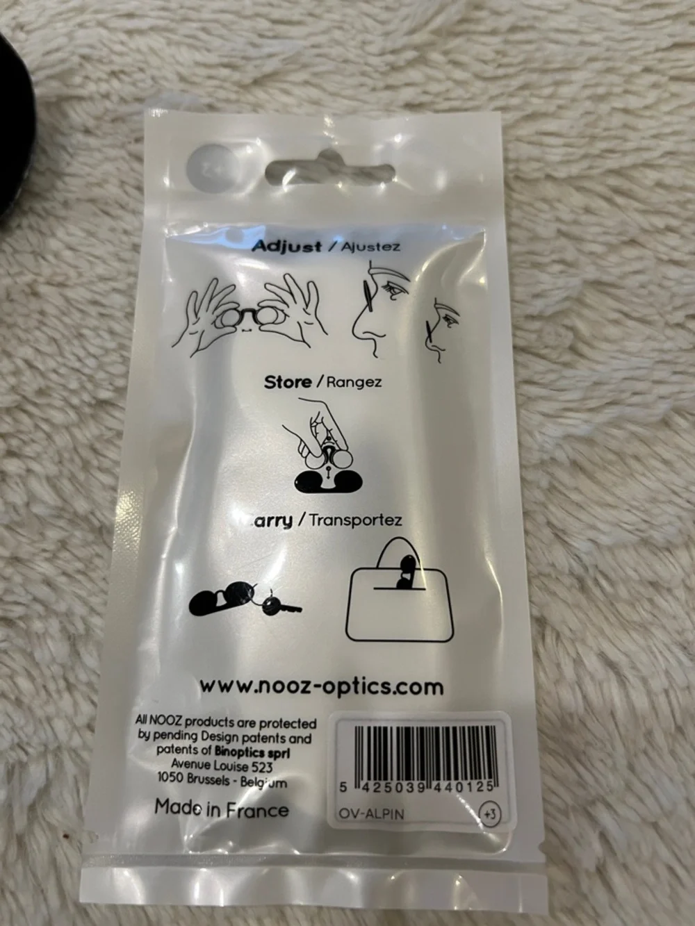 Nooz Optics Armless reading glasses 3.0 flat